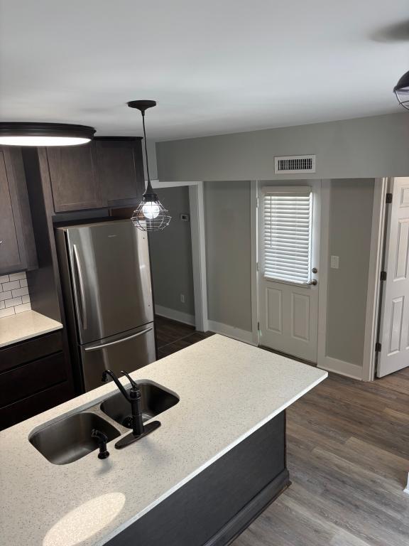 Building Photo - 413 Sparta St