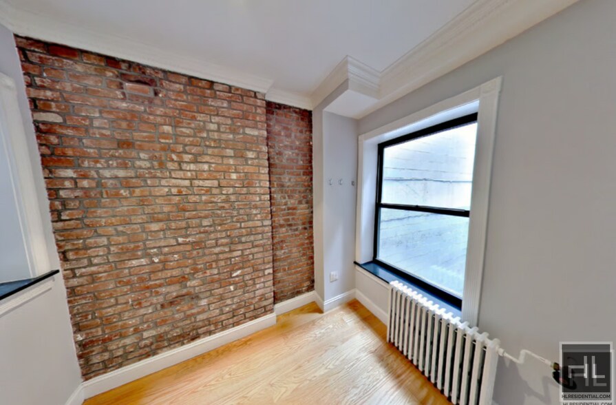 Building Photo - East 5th Street
