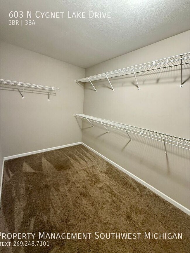 Building Photo - 603 Cygnet Lake Dr