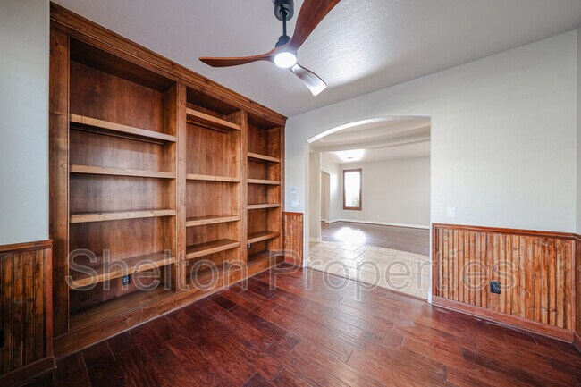 Building Photo - 3779 N Denny Way