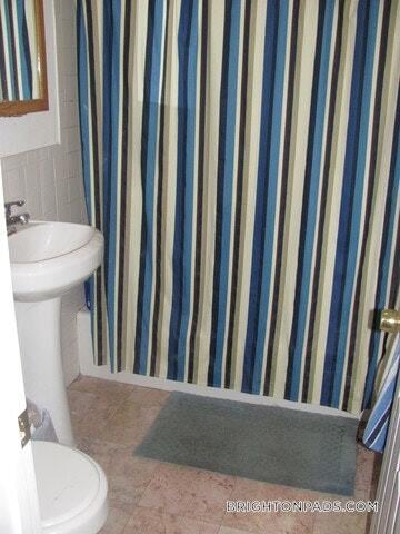 Building Photo - 33 Egremont Rd