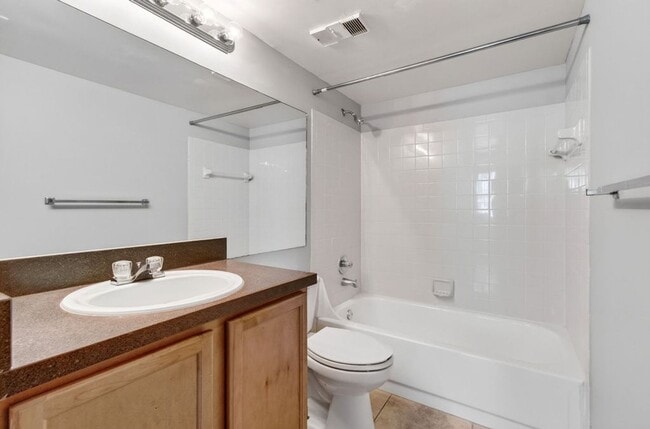 Building Photo - TWO BEDROOM TWO BATHROOM!! WATERFRONT COMMUNITY!!