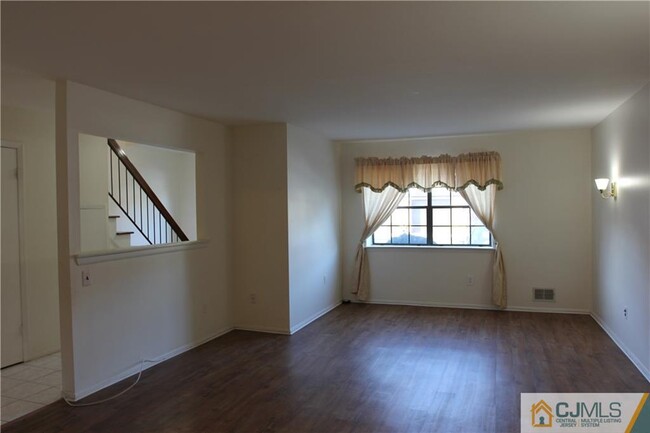 Building Photo - 5604 Hana Rd