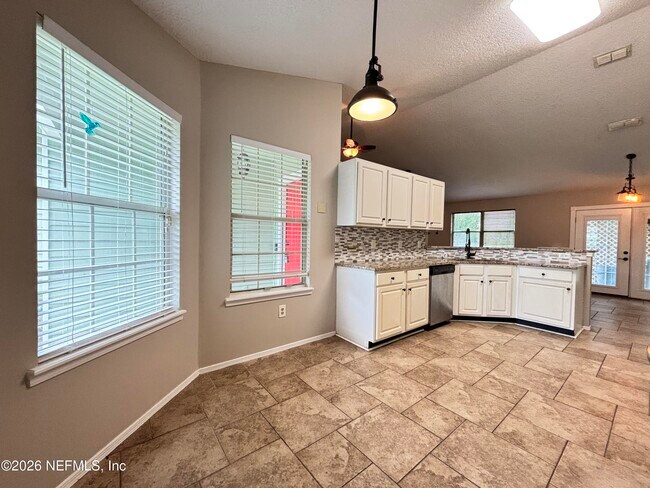 Building Photo - 1270 Tahoe Ct