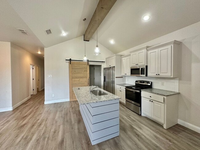Building Photo - 1604 102nd St