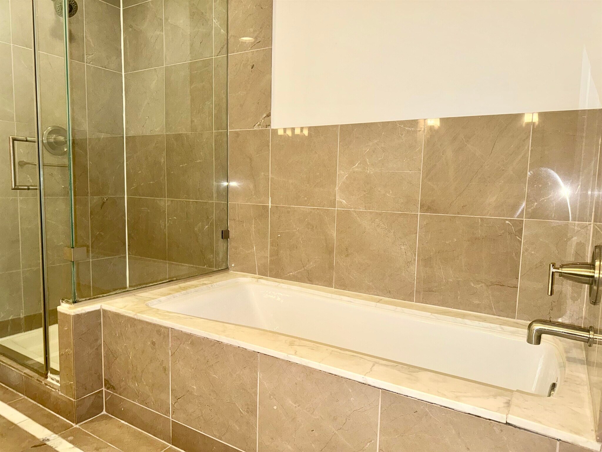 Building Photo - 25 Hudson St