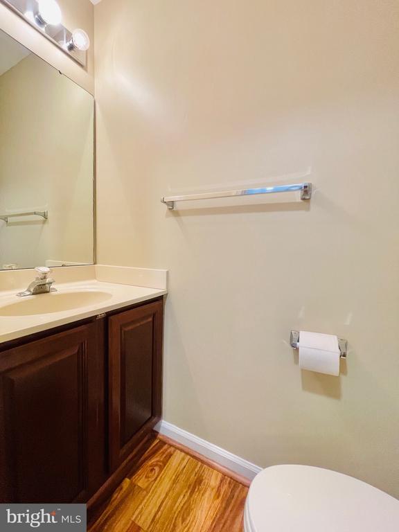 Building Photo - 9703 Sassafras Ct