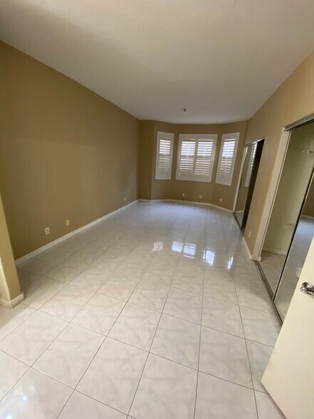 Building Photo - 3969 Mahaila Ave