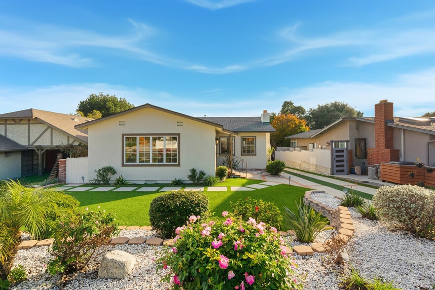 Building Photo - 274 W Laurel Ave