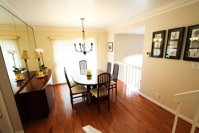 Formal dining with balcony - 21820 Marylee St
