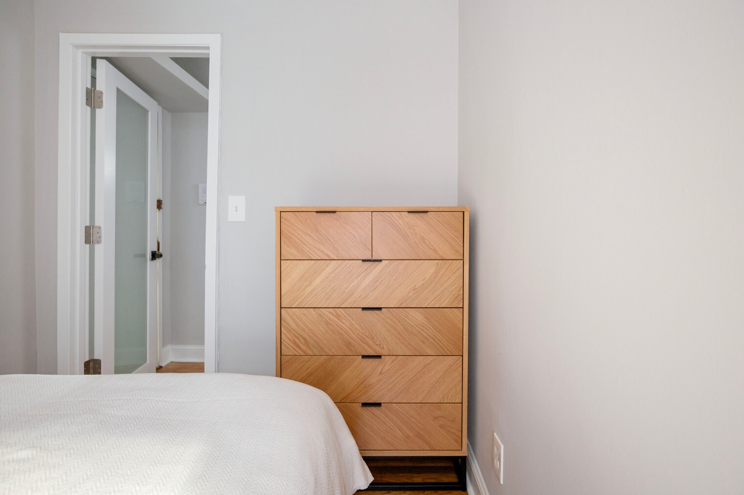 Building Photo - 52 Barrow St