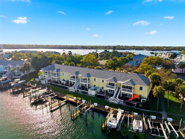 Building Photo - 5174 Beach Dr SE