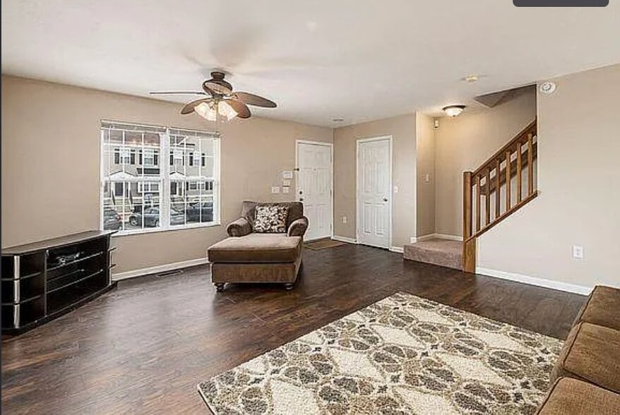Building Photo - 6471 Crab Apple Dr