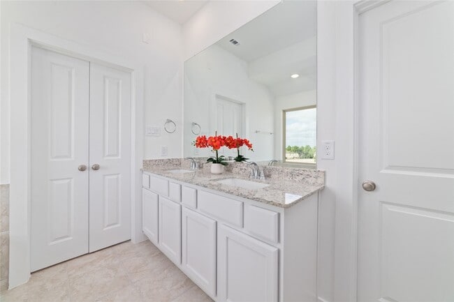 Building Photo - 6559 Scarlet Pond Ln