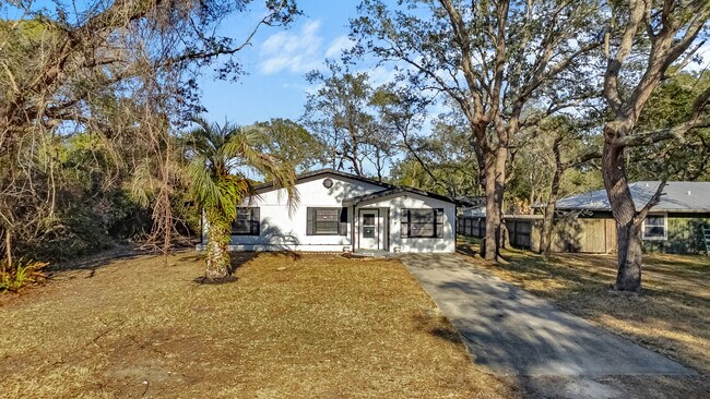 Building Photo - 229 Bonita Rd