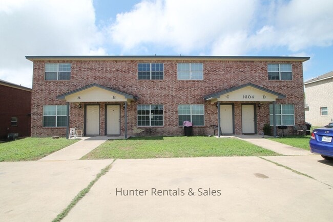 Primary Photo - Heights Townhome