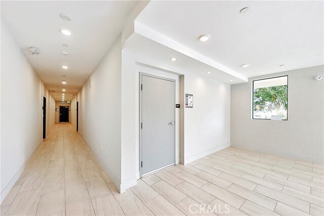 Building Photo - 1482 S Sherbourne Dr