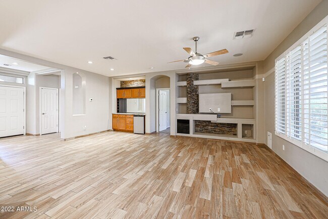Building Photo - 16168 W Ironwood St