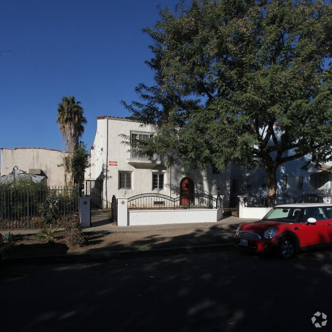 Building Photo - 1125 N New Hampshire Ave