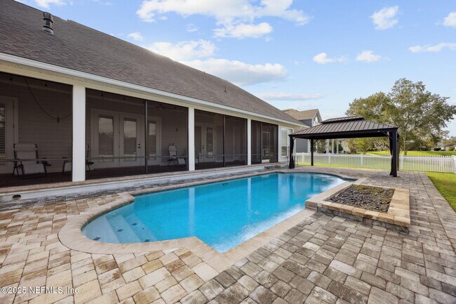 Building Photo - 1842 Paradise Moorings Blvd