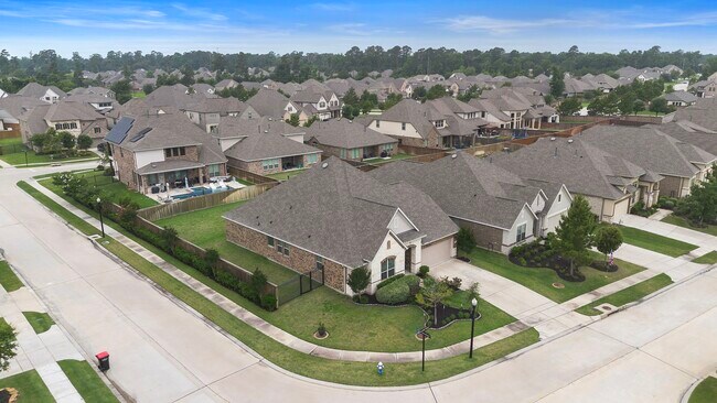 Building Photo - 27130 Spanish Wind Ct