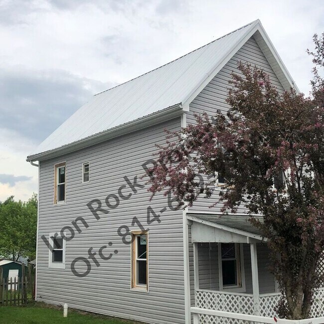 Building Photo - 130 Cole St