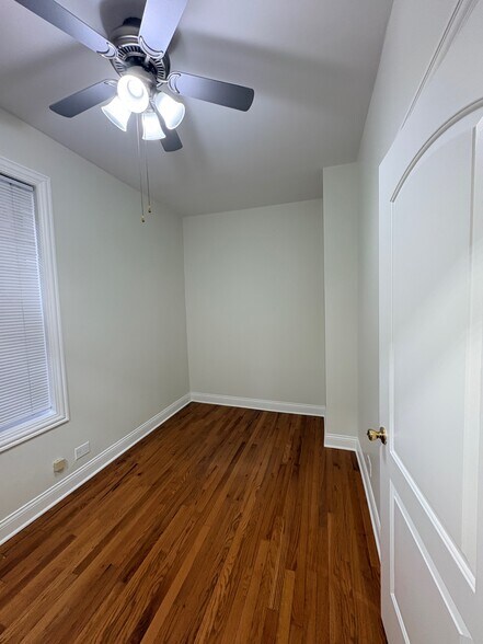 Building Photo - 3236 W Augusta Blvd