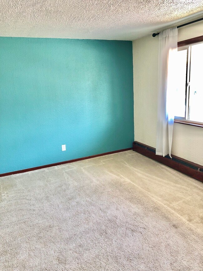 Building Photo - 3725 Quail St