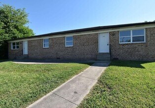 Building Photo - 425 Patrician Pl