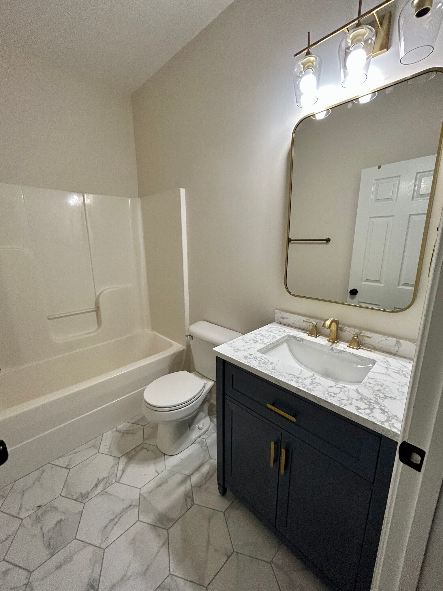 Building Photo - 1107 Cashmere Dr