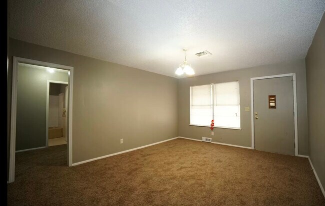 Building Photo - 3005 SW 55th St