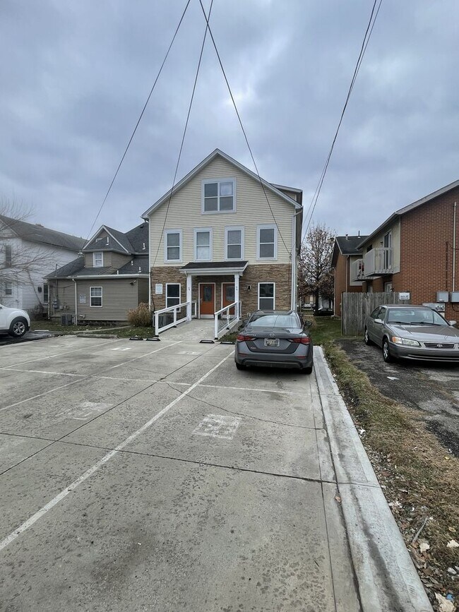 Building Photo - 94-96-96 McMillen Ave