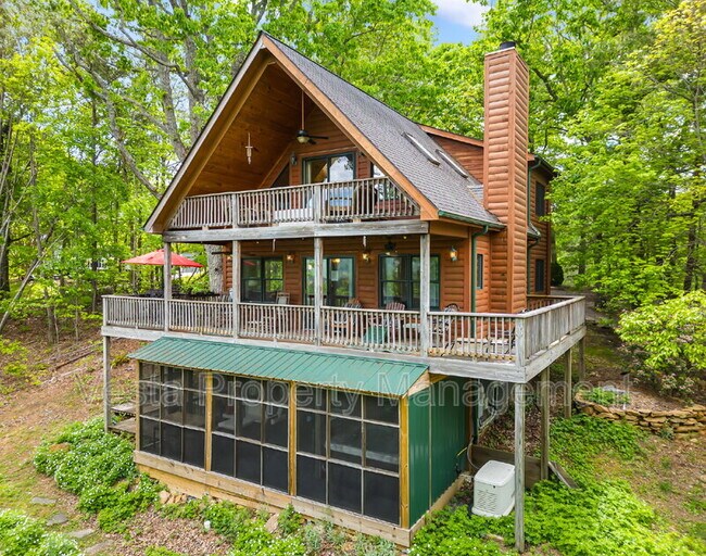 Building Photo - 71 Fairview Hills Dr