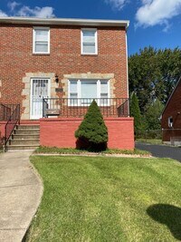 Building Photo - 3162 Woodring Ave