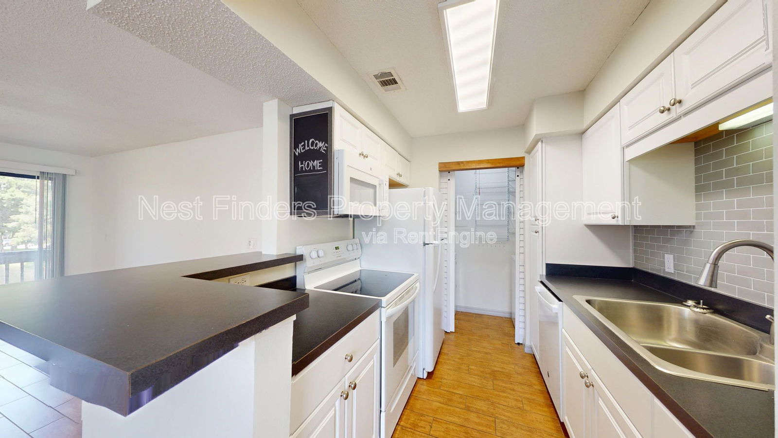 Building Photo - 10200 Belle Rive Blvd