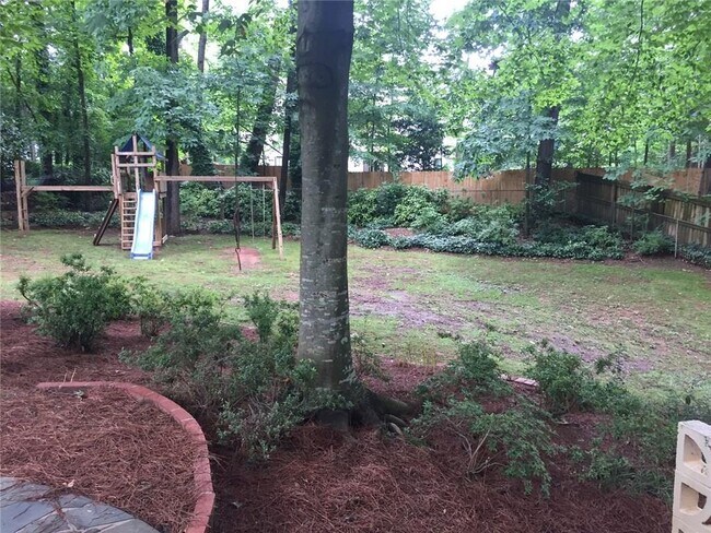 Building Photo - 274 Land O Lakes Ct NE