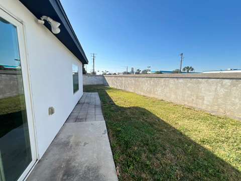 Building Photo - 5511 N 36th Ln