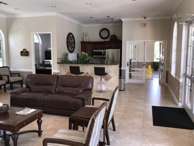 Building Photo - 6109 Reynolds St