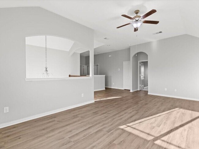 Building Photo - 17918 Tall Chestnut St