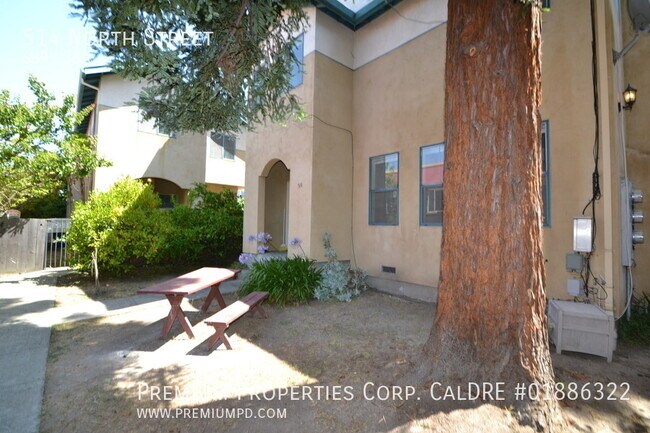 Building Photo - 514 North St