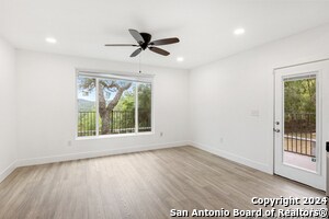 Building Photo - 17807 Hilltop Dr
