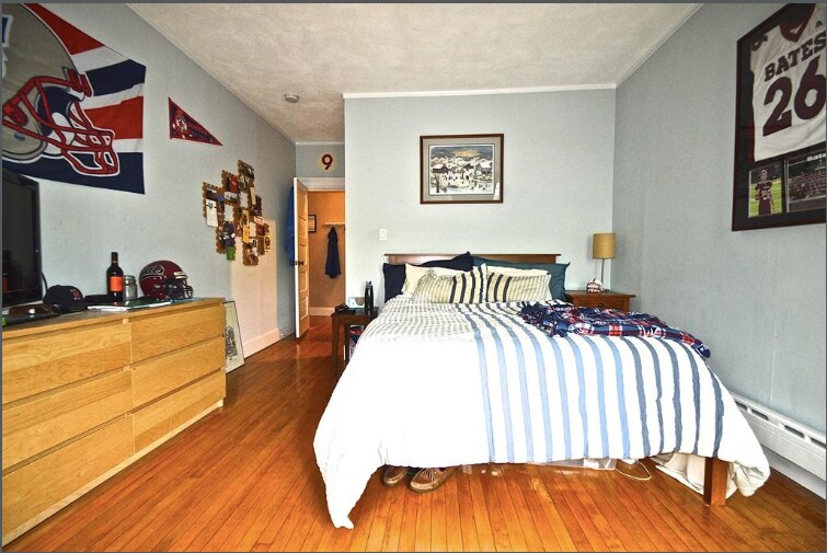 Building Photo - 1793 Beacon St