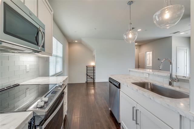 Building Photo - 5830 Oram St