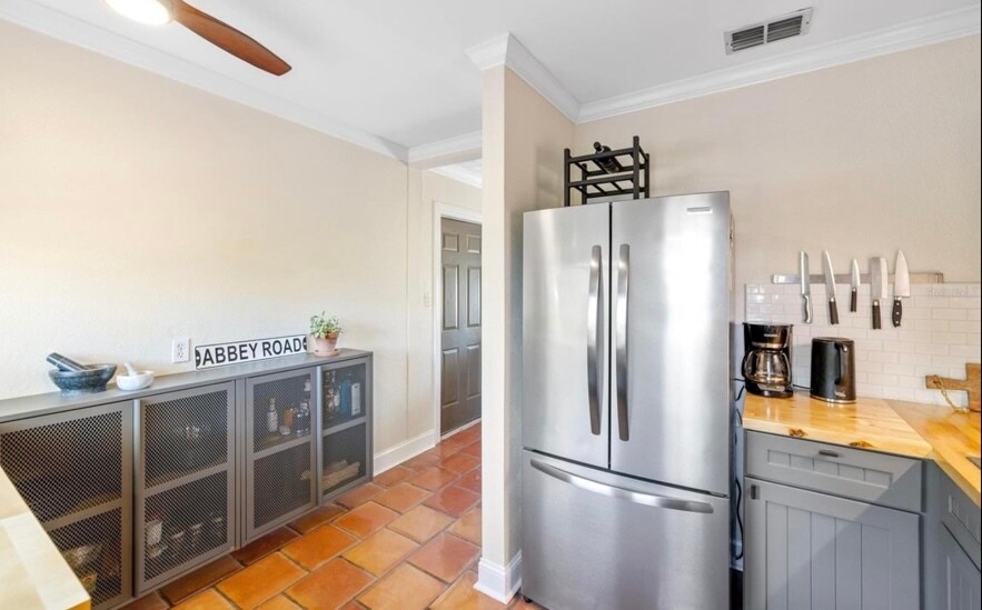 Building Photo - 603 Frances St