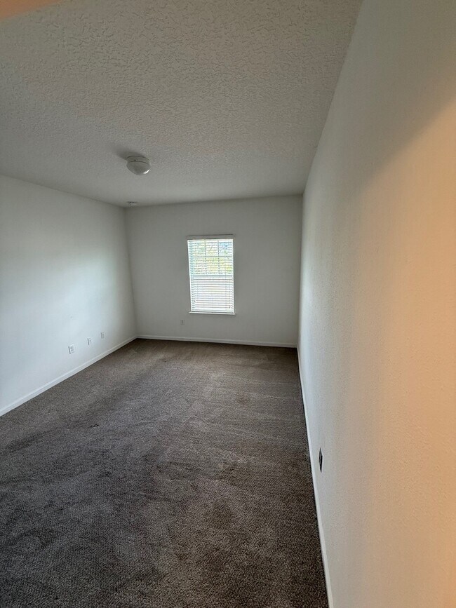 Building Photo - 4908 Key Lime Dr