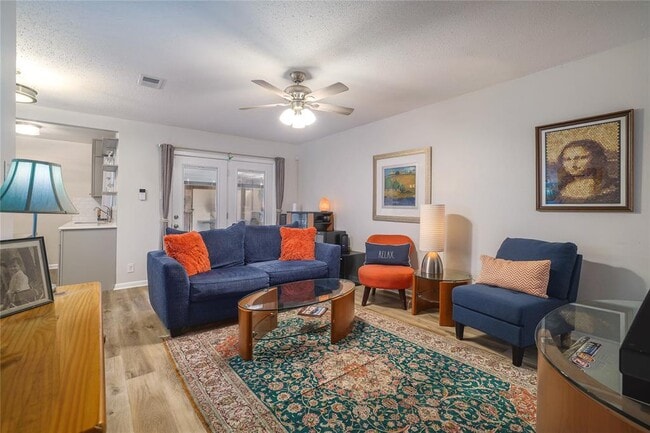 Building Photo - 7406 Shadow Hill Dr