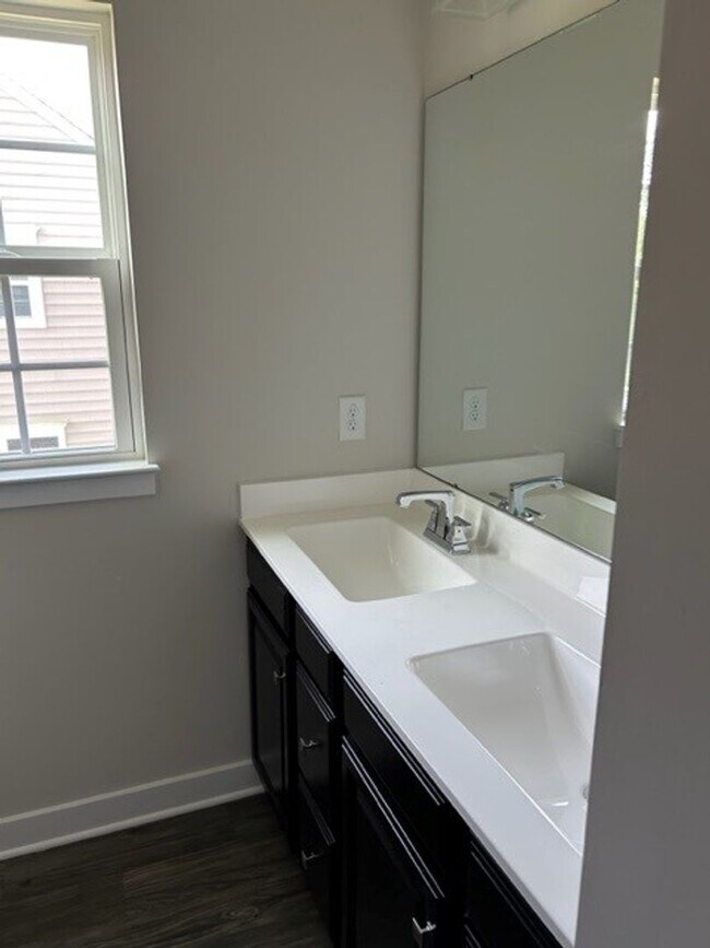 Building Photo - 271 Brittlebrush Dr