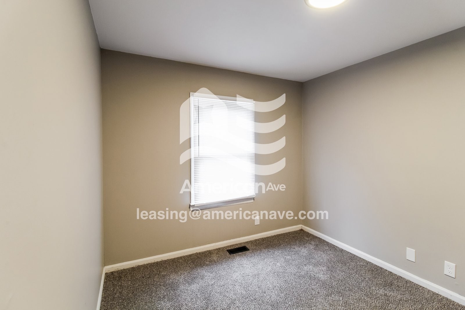Building Photo - 4277 White Oak Ct