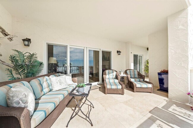 Building Photo - 2332 Fisher Island Dr