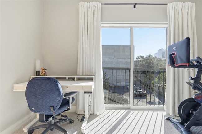 Building Photo - 908 Nueces St